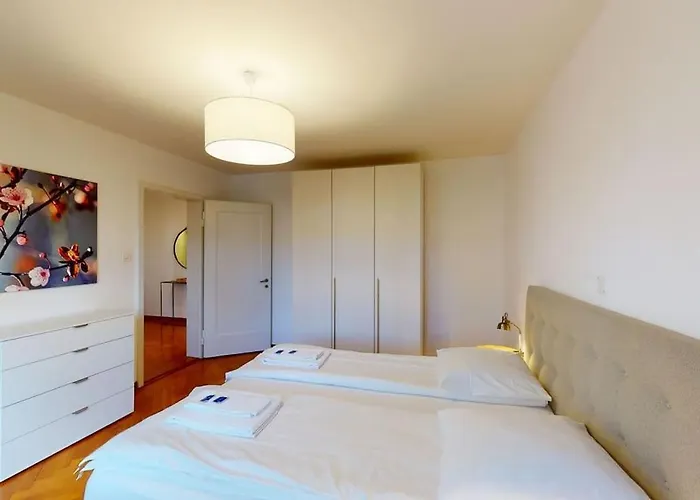 Sunny And Quiet 1br Flat Center - Parkview 5 ציריך