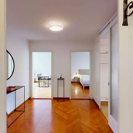 Sunny And Quiet 1br Flat Center - Parkview 5 Apartmán *