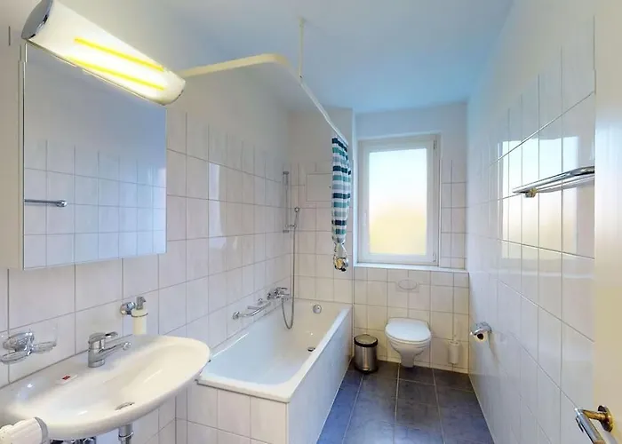 Sunny And Quiet 1br Flat Center - Parkview 5